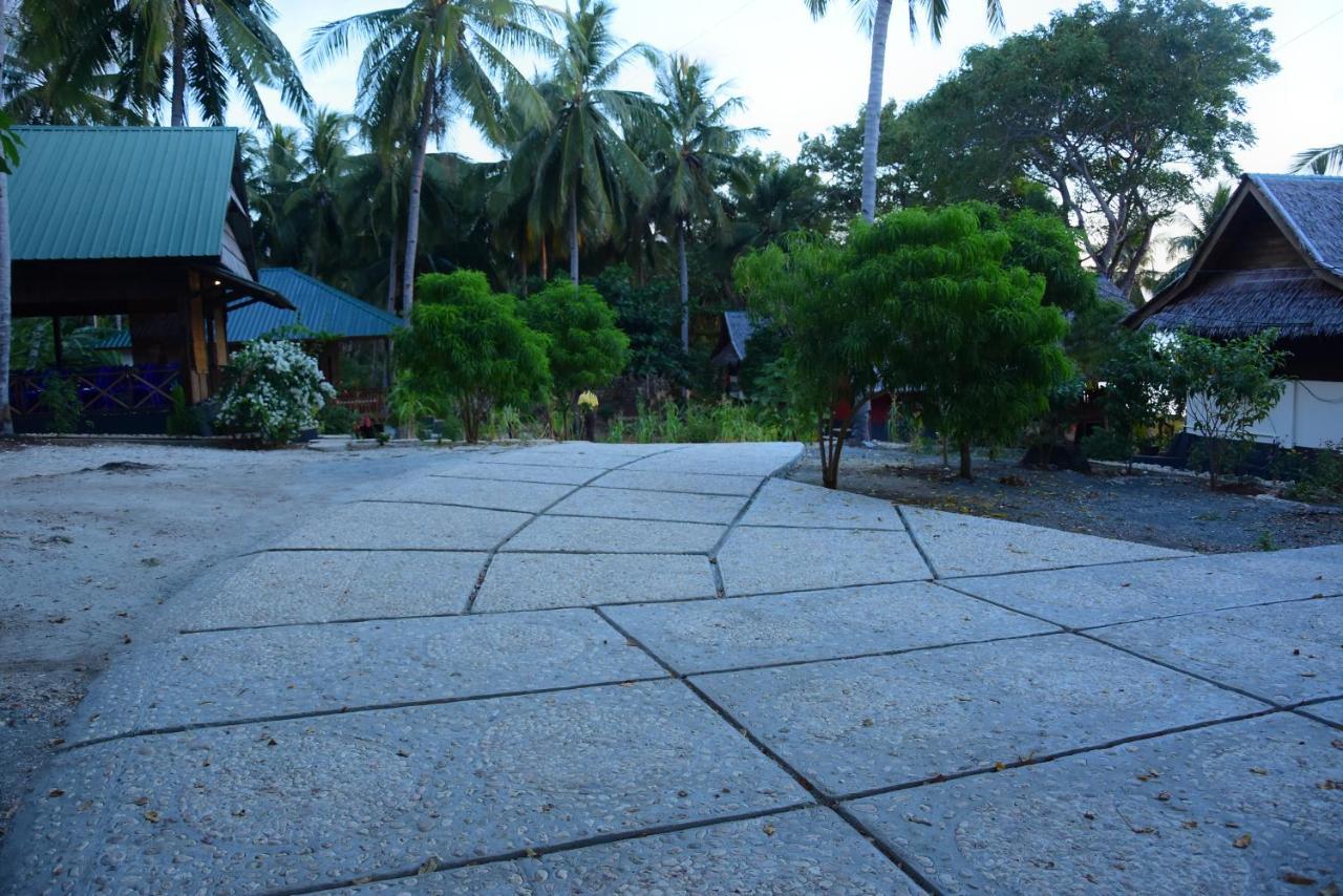 Sunari Beach Resort 2 Padang  Exterior photo
